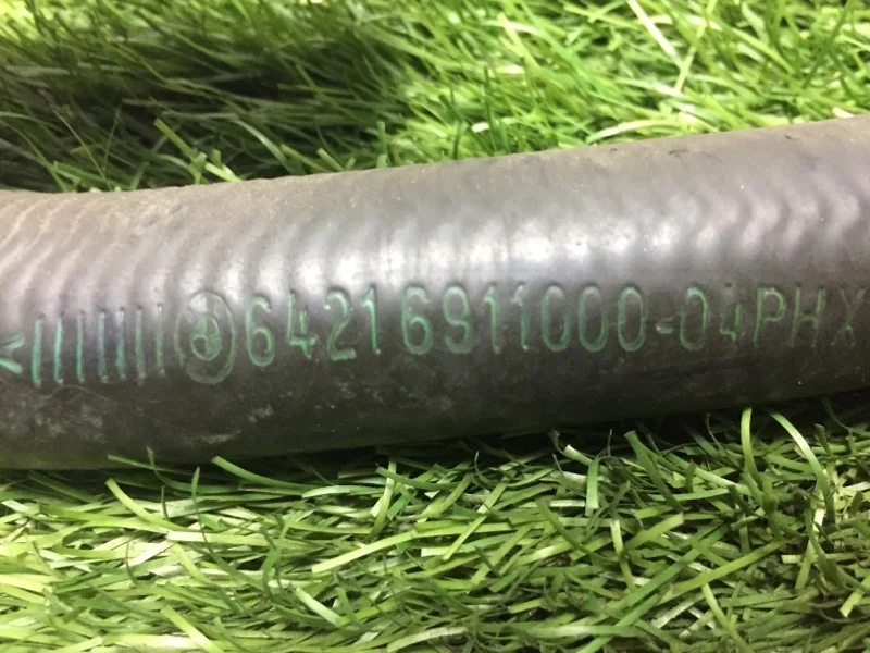 Патрубок отопителя BMW 5 E60/E61 M54B30 2003 - миниатюра 5