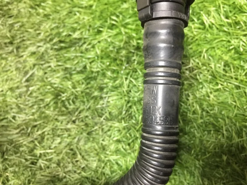 Трубка картерных газов BMW 5 E60/E61 M54B30 2003 - миниатюра 7