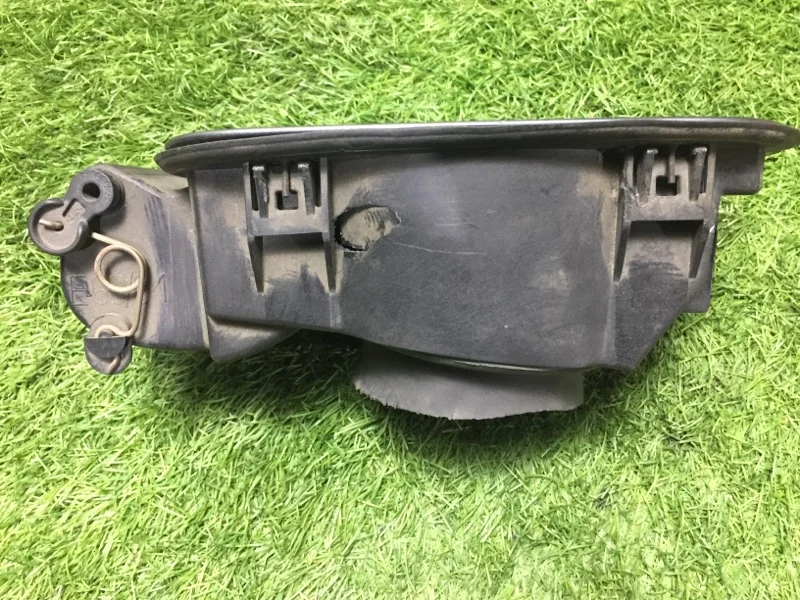 Лючок бензобака BMW 5 E60/E61 M54B30 2004 - миниатюра 4