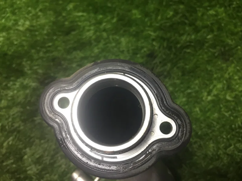 Патрубок системы охлаждения BMW X3 E83 N52B25 2008 - миниатюра 4