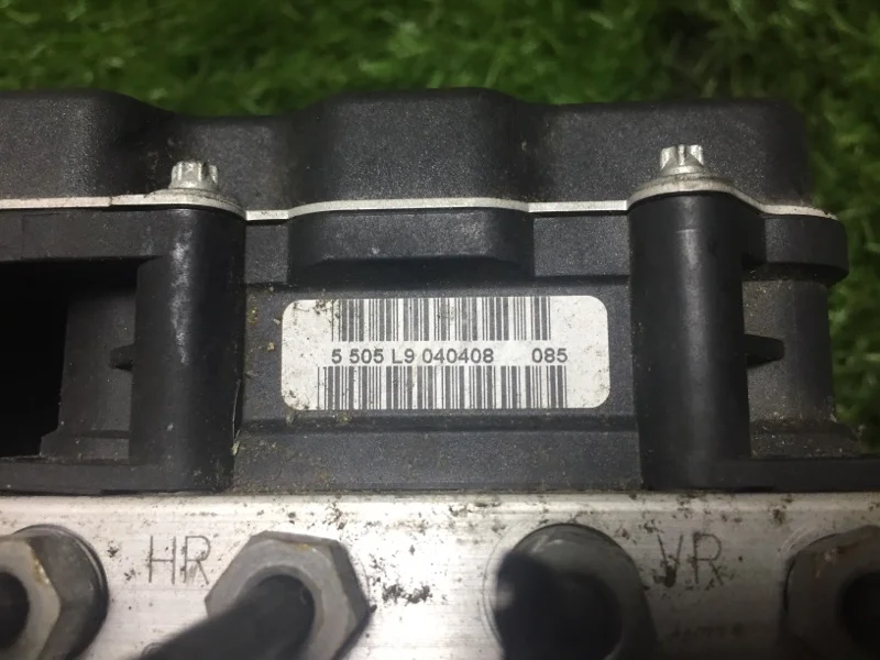 Блок ABS (насос) BMW X3 E83 N52B25 2008 - миниатюра 7