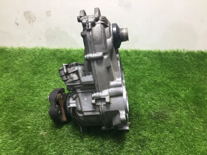 Коробка раздаточная BMW X3 F25 N47D20C 2012 - миниатюра 4