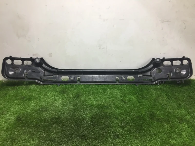 Кронштейн бампера задний BMW 5 E60/E61 M54B30 2003 - миниатюра 2