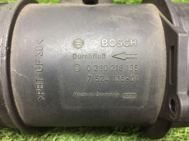 Датчик массового расхода воздуха (ДМРВ) BMW 7 E65 - миниатюра 6