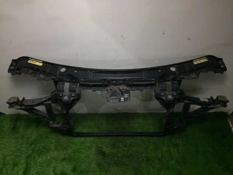 Панель передняя (телевизор) BMW X3 E83 N52B25 2008 - миниатюра 2