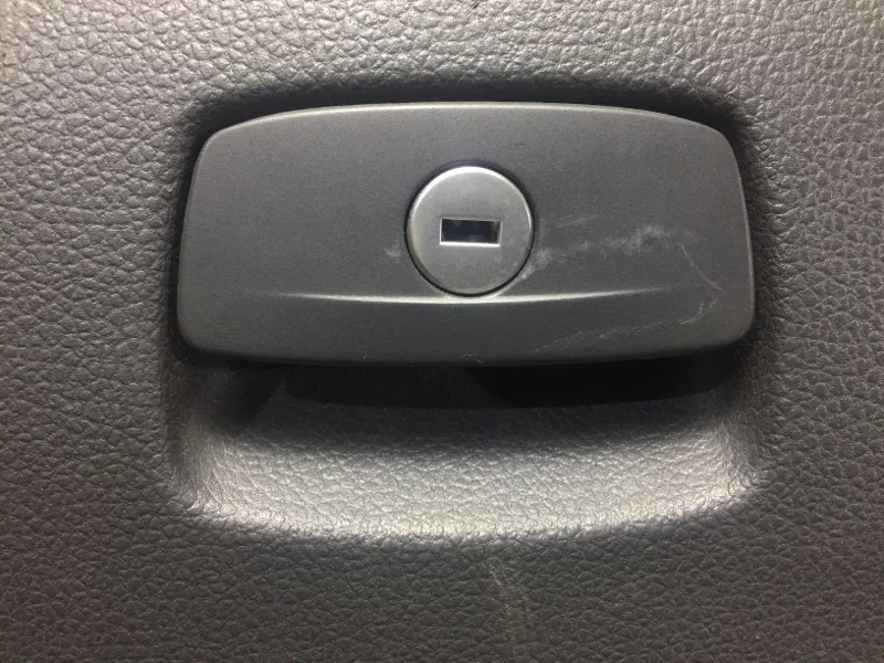 Бардачок Volkswagen Amarok 2H CNFB 2013 - миниатюра 6
