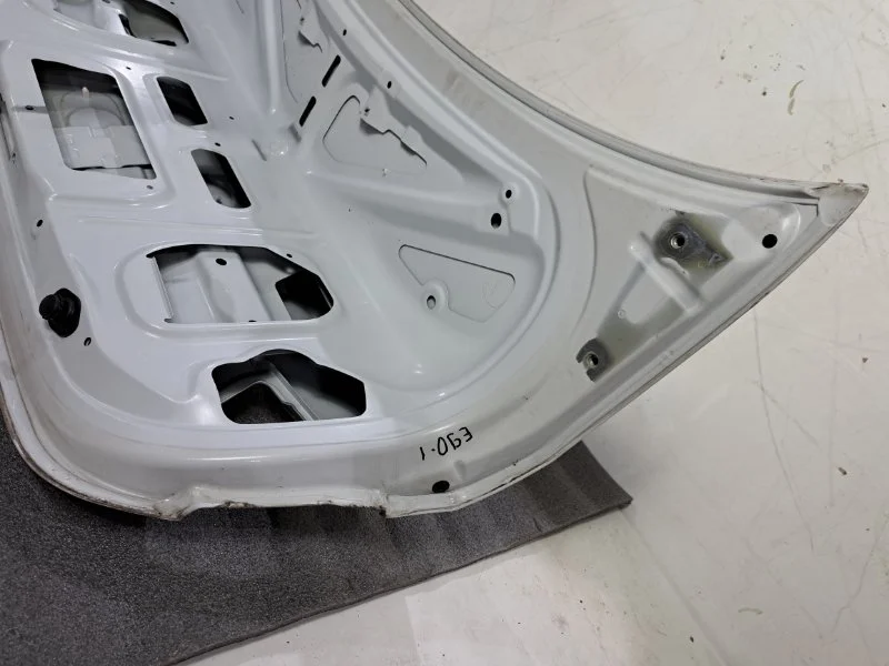 Крышка багажника BMW 3 E90/E91 N43B20 2010 - миниатюра 8
