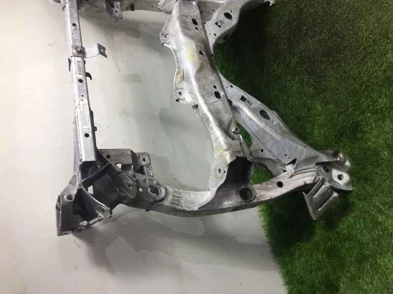 Балка подрамник передняя BMW 5 F10/F11 N52B25 2010 - миниатюра 3