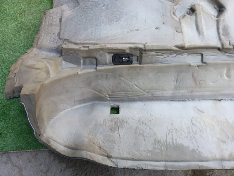 Покрытие напольное (ковролин) заднее BMW X5 E70 - миниатюра 10