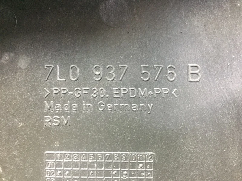 Крышка блока предохранителей AUDI Q7 4L 4.2 BAR - миниатюра 8