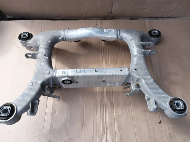 Балка подрамник передняя BMW 7 F02 N63B44A 2010 - изображение 1