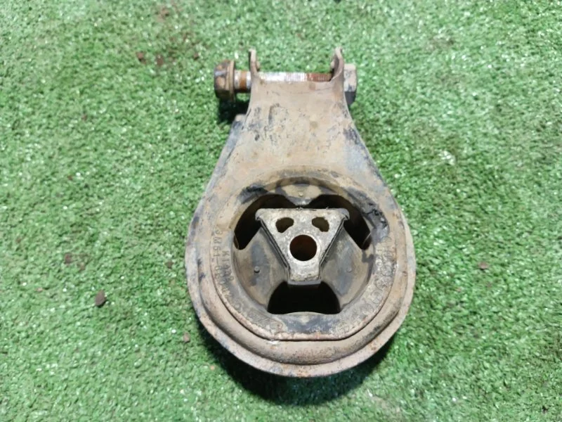 Опора КПП подушка задняя Mazda 3 BK Z6 652169 2007 - миниатюра 3