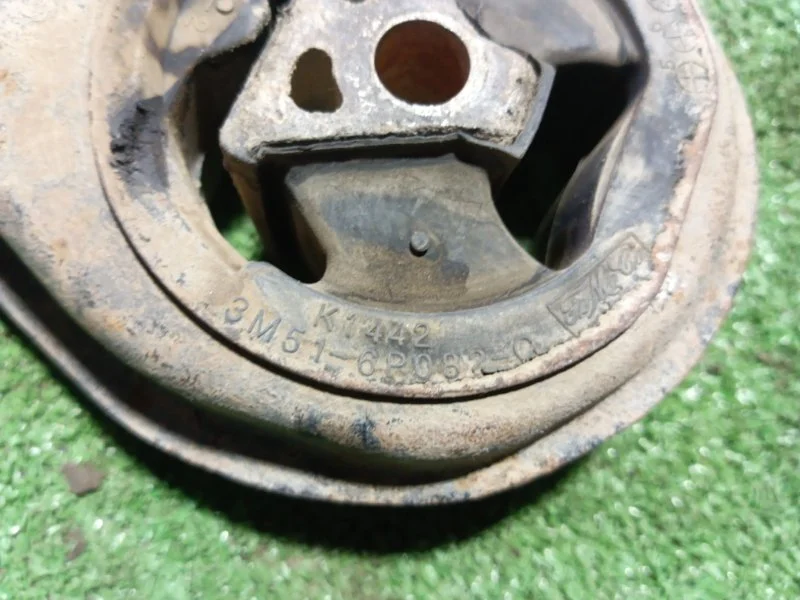 Опора КПП подушка задняя Mazda 3 BK Z6 652169 2007 - миниатюра 5