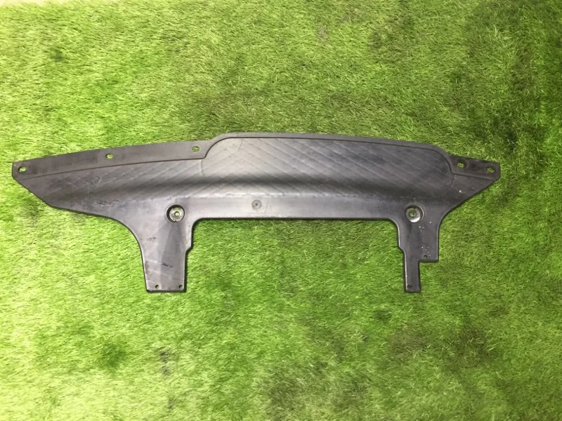 Пыльник бампера задний BMW 5 E60/E61 M54B30 2004 - миниатюра 2
