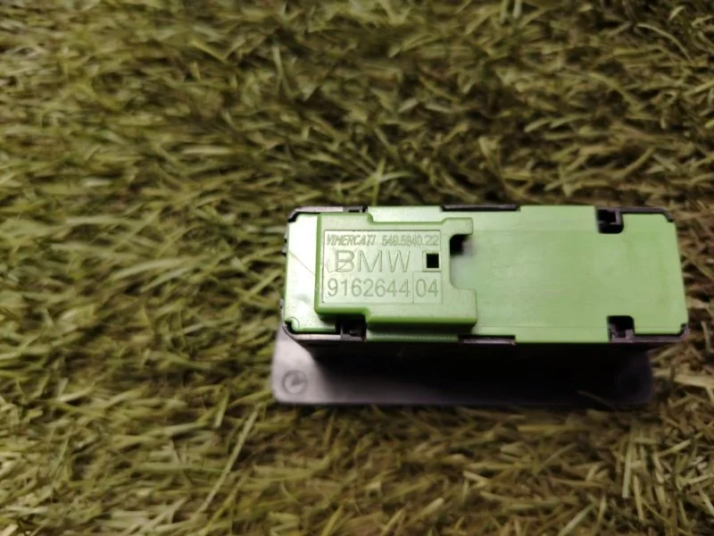 Кнопка центрального замка BMW X3 F25 N47D20C 2012 - миниатюра 6