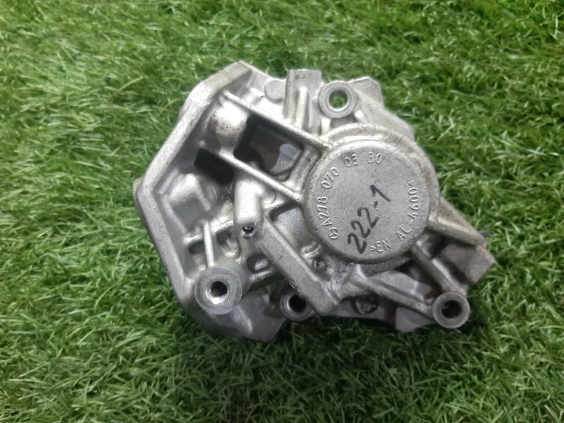 Кронштейн ТНВД Mercedes-Benz S кл 222 278 2013 - миниатюра 7