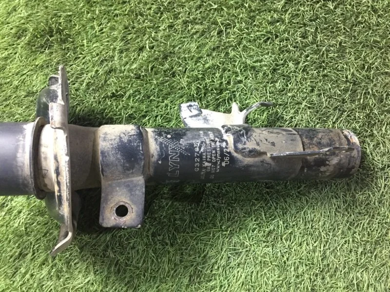 Амортизатор передний левый Mazda 3 BK Z6 652169 - миниатюра 5