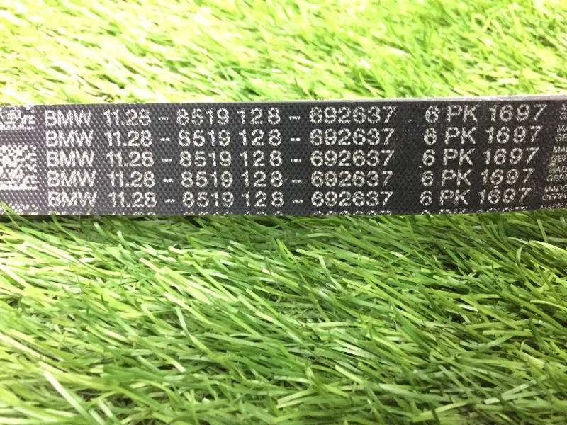 Ремень ручейковый BMW 5 F10/F11 N47D20C 2015 - миниатюра 4
