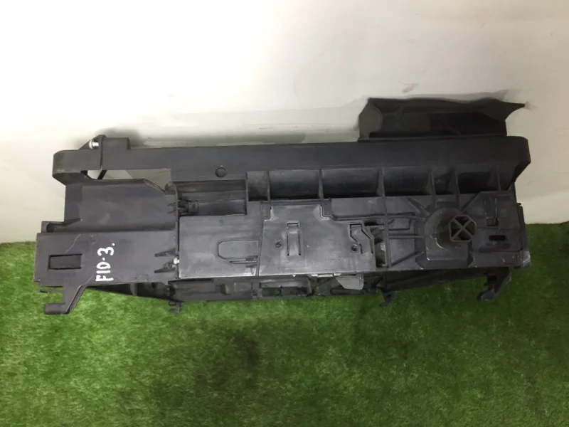 Рамка радиаторов (кассета) BMW 5 F10/F11 N47D20C - миниатюра 6