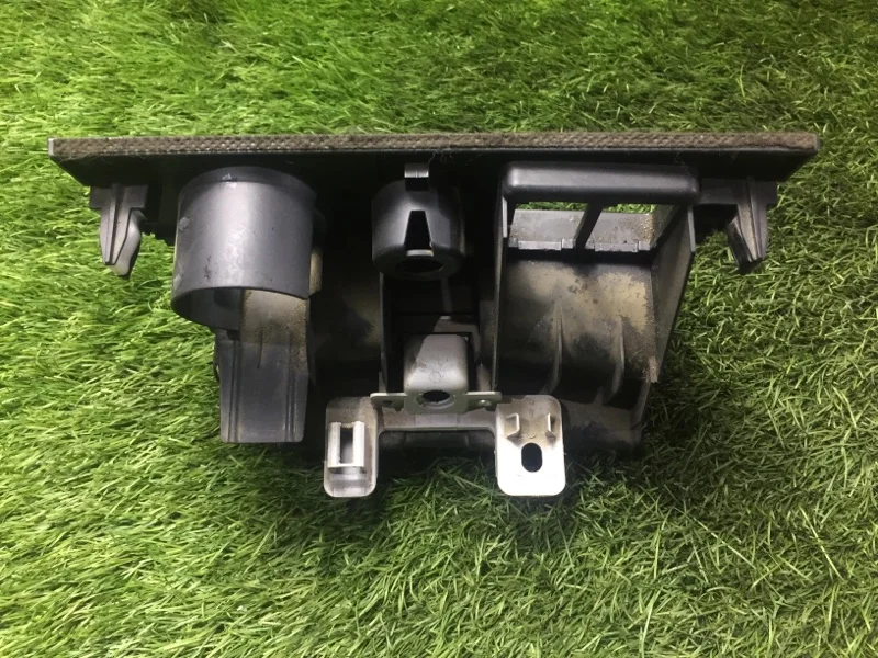 Пепельница передняя Mazda 3 BK Z6 652169 2007 - миниатюра 5