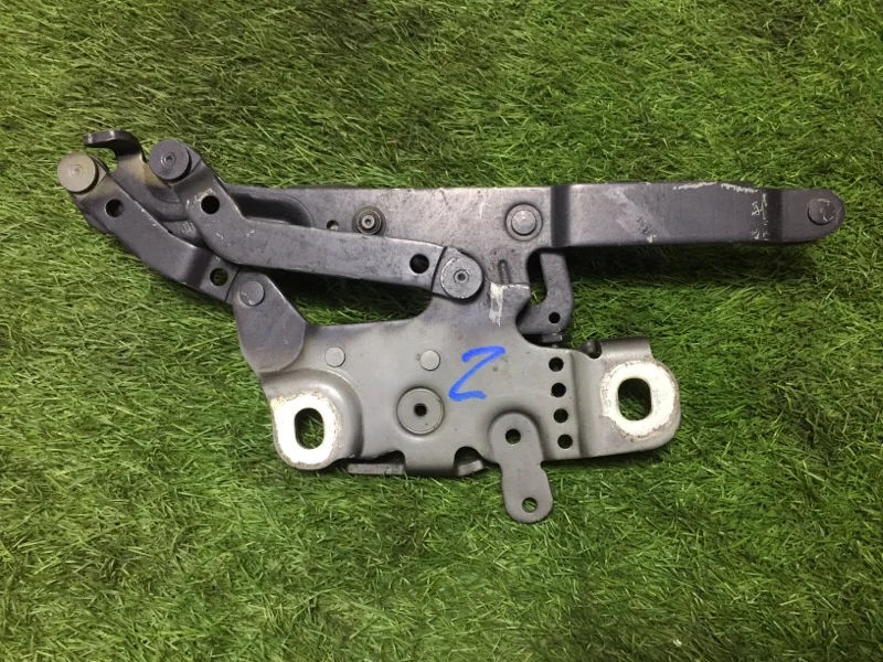 Петля капота правая BMW 3 F30 N20B20A 2011 - миниатюра 4