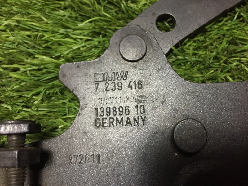 Петля капота правая BMW 3 F30 N20B20A 2011 - миниатюра 6