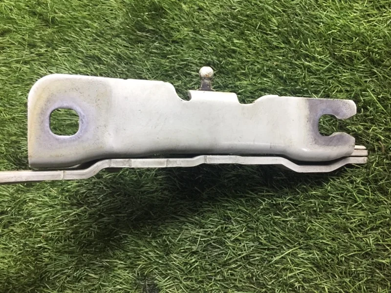 Петля капота правая BMW 5 F10/F11 N47D20C 2015 - миниатюра 7