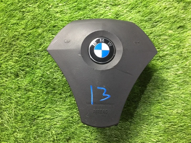 Подушка безопасности в руль BMW 5 E60/E61 M54B30 - изображение 1