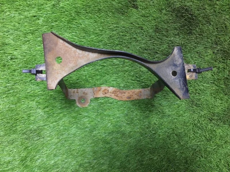 Крепление аккумулятора АКБ Mazda 3 BK Z6 652169 - миниатюра 4