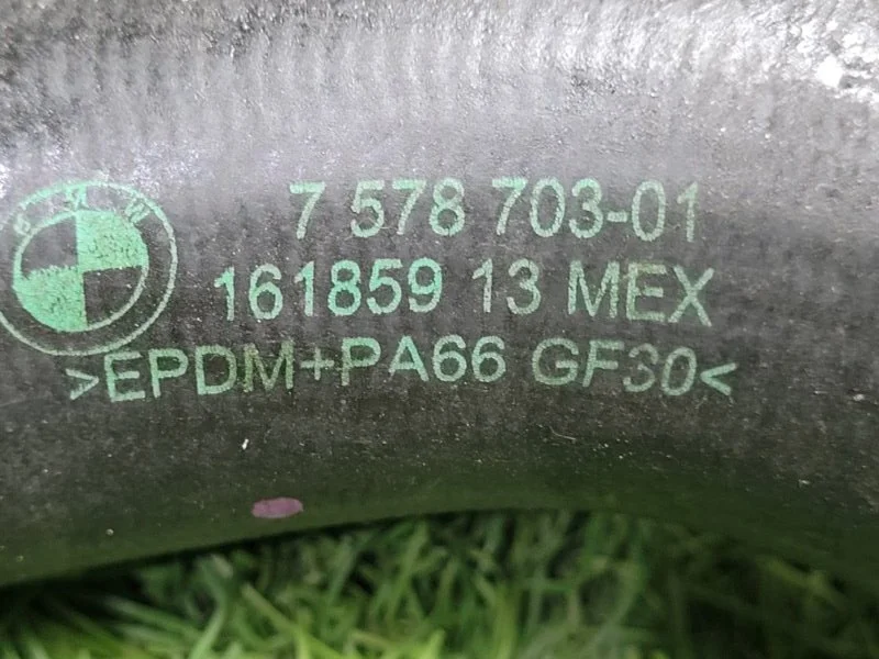 Патрубок системы охлаждения BMW X5 E70 N55B30A - миниатюра 6