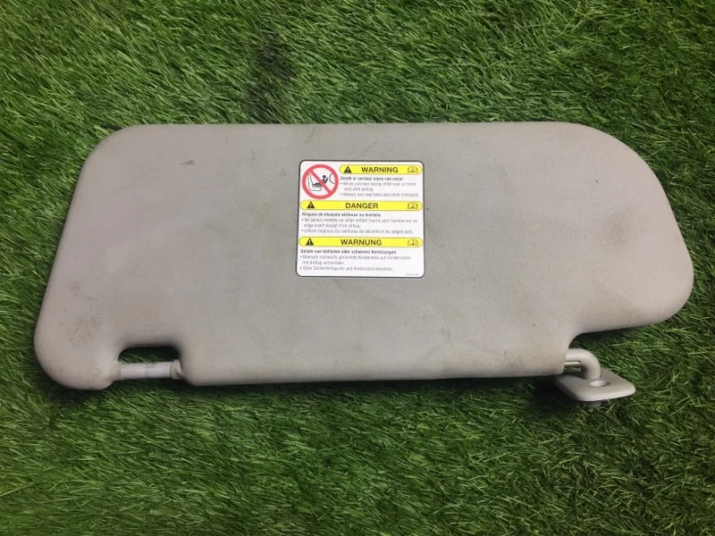 Козырек солнцезащитный правый Mazda 3 BK Z6 652169 - изображение 1