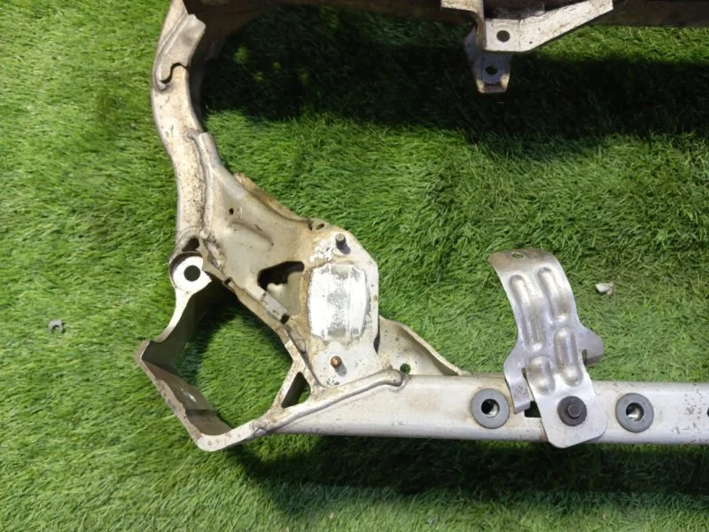Балка подрамник передняя BMW X1 E84 N46B20 2011 - миниатюра 2