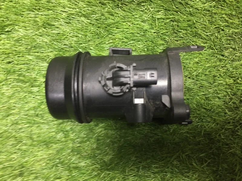 Патрубок интеркулера BMW 5 F10/F11 N47D20C 2015 - изображение 1