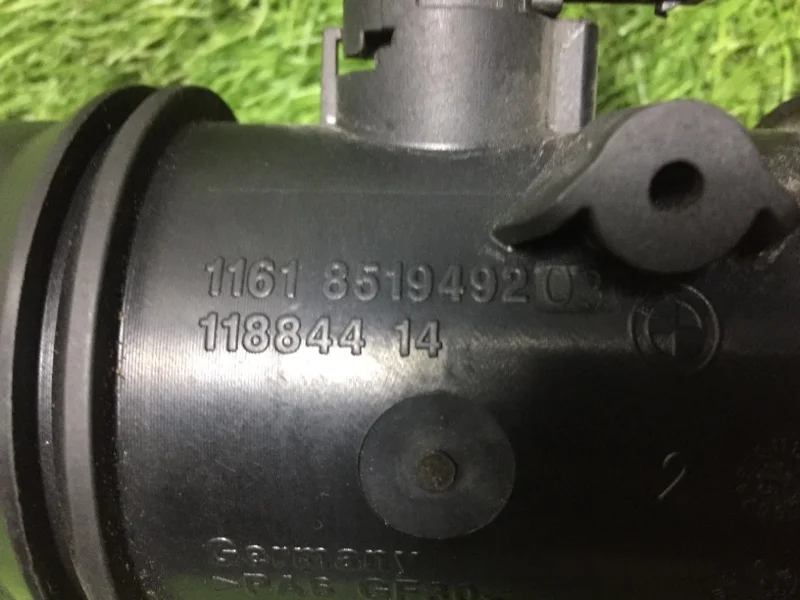 Патрубок интеркулера BMW 5 F10/F11 N47D20C 2015 - миниатюра 8