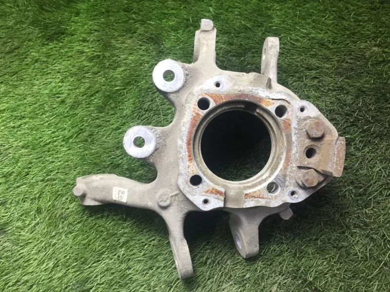Кулак поворотный задний правый BMW 7 F02 N63B44A - миниатюра 2