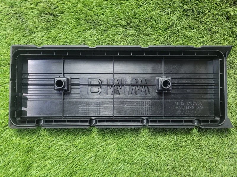 Крышка двигателя декоративная правая BMW 7 E38 - миниатюра 2