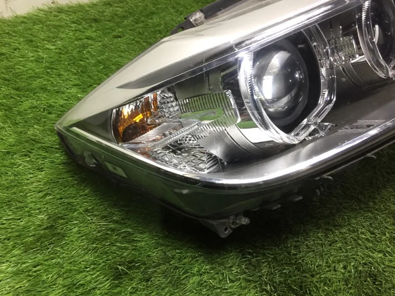 Фара ксеноновая правая BMW 3 F30 N20B20A 2011 - миниатюра 3