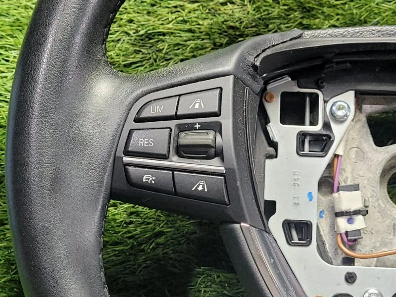 Рулевое колесо (руль) BMW 5 F10/F11 N47D20C 2015 - миниатюра 6