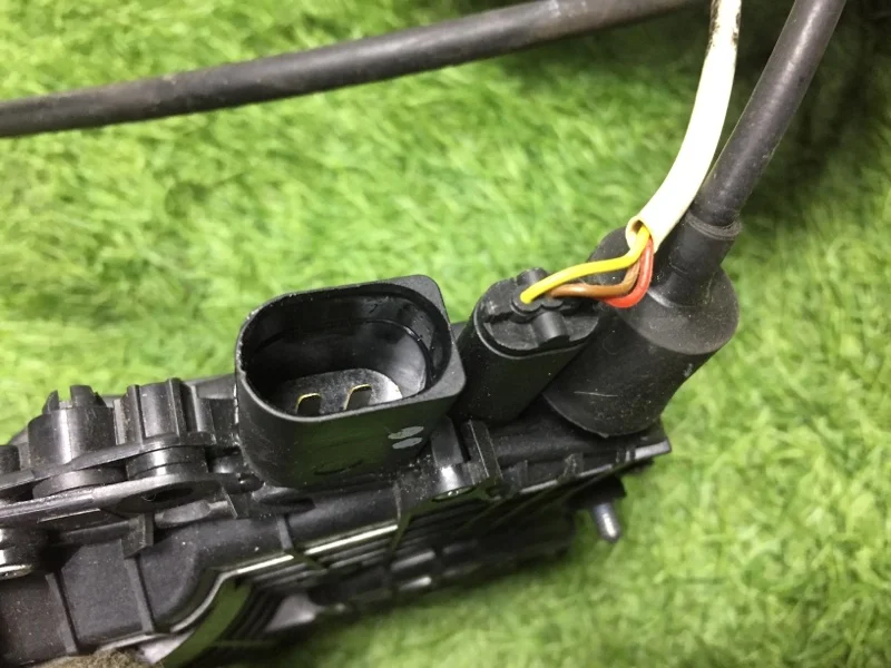 Замок двери передний правый BMW 5 F10/F11 N47D20C - миниатюра 5