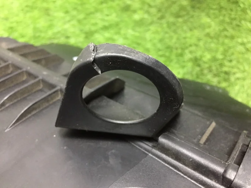 Корпус фильтра воздушного BMW 5 F10/F11 N47D20C - миниатюра 3