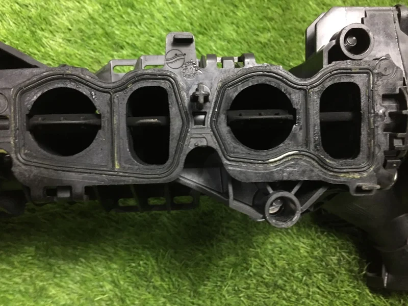 Коллектор впускной BMW 5 F10/F11 N47D20C 2015 - миниатюра 5