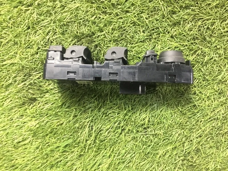Блок стеклоподъемников BMW 5 F10/F11 N47D20C 2015 - миниатюра 2