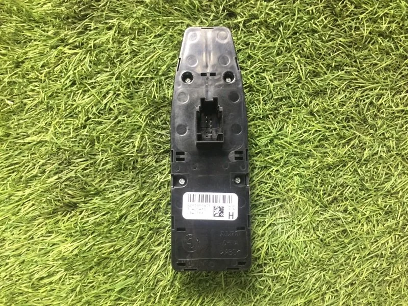 Блок стеклоподъемников BMW 5 F10/F11 N47D20C 2015 - миниатюра 3