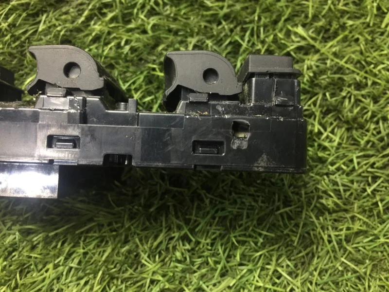Блок стеклоподъемников BMW 5 F10/F11 N47D20C 2015 - миниатюра 5