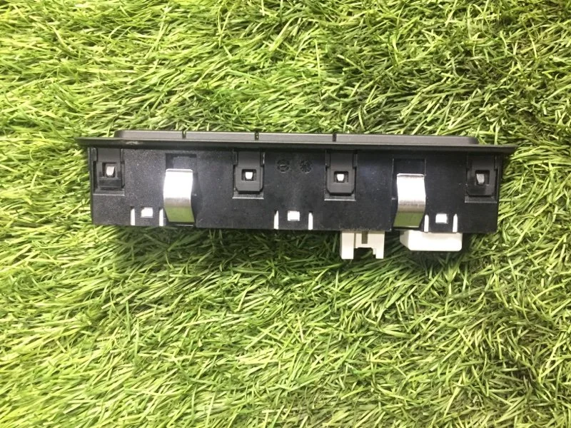 Блок кнопок BMW 5 F10/F11 N47D20C 2015 - миниатюра 4