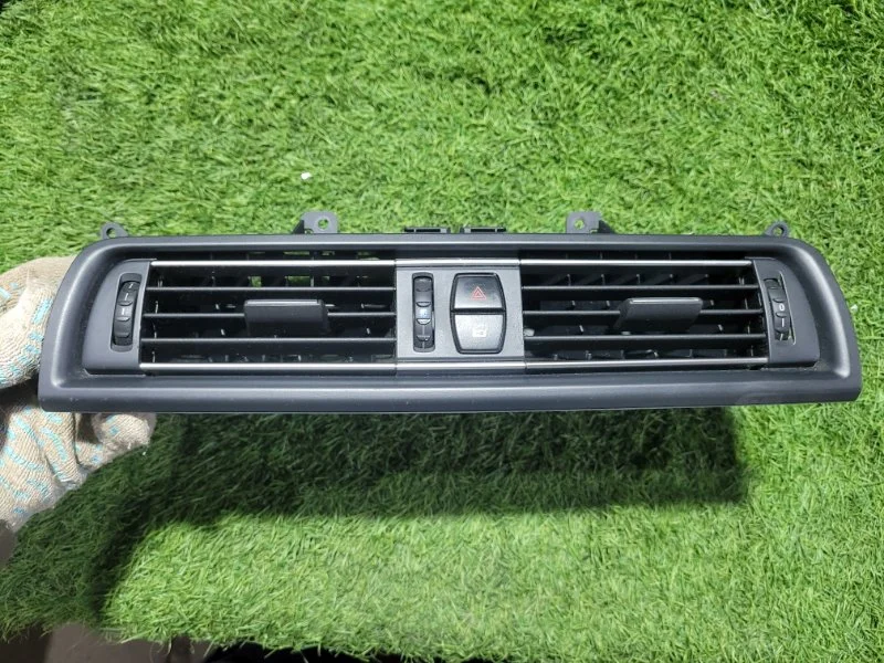 Дефлектор воздушный BMW 5 F10/F11 N47D20 2012 - миниатюра 2