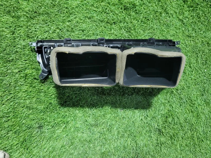 Дефлектор воздушный BMW 5 F10/F11 N47D20 2012 - миниатюра 4