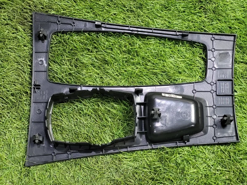 Накладка кулисы КПП BMW X6 E71 N57D30B 2011 - миниатюра 2