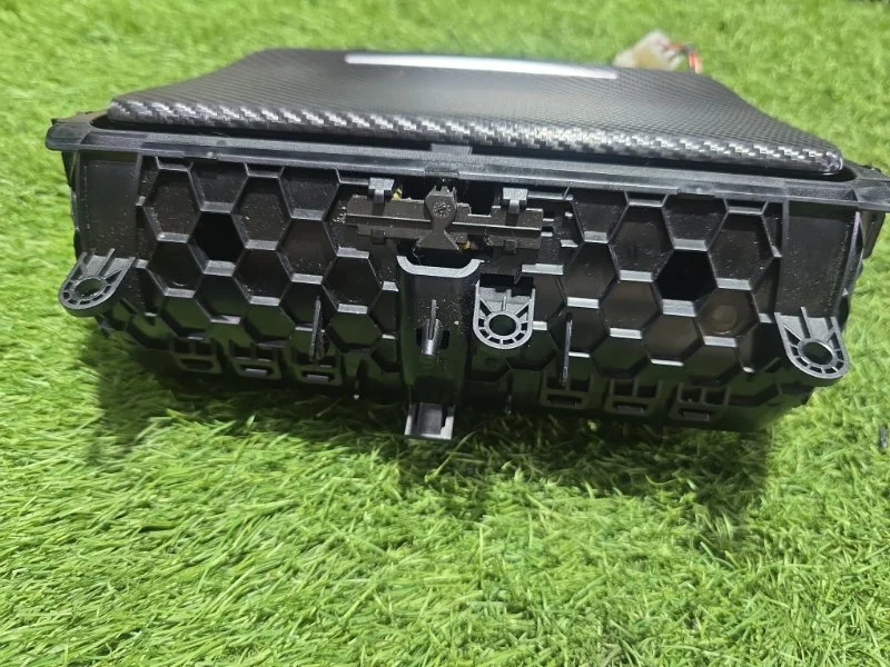 Подстаканник BMW 5 F10/F11 N47D20 2012 - миниатюра 3