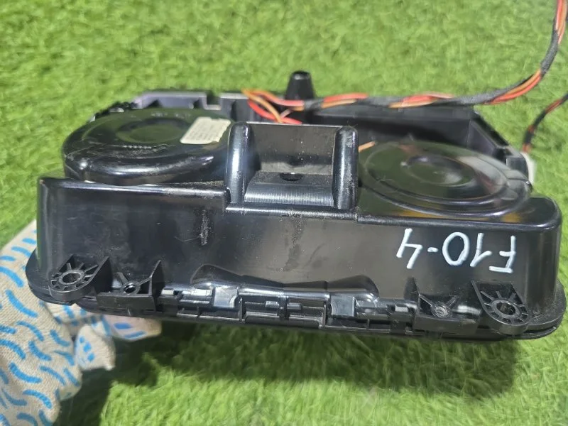 Подстаканник BMW 5 F10/F11 N47D20 2012 - миниатюра 7
